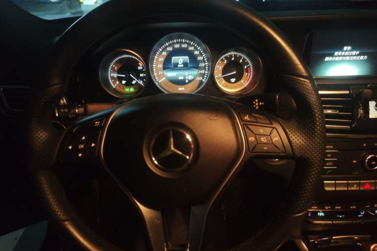 Used Mercedes-Benz E-Class 2015 Restyled E 260 L Sport Edition Instrument Cluster