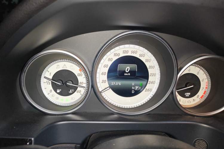Used Mercedes-Benz E-Class 2015 E 200 L Sport Edition Instrument Cluster