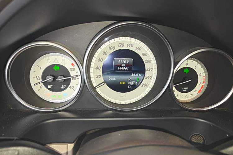Used Mercedes-Benz E-Class 2015 E 200 L Sport Edition Instrument Cluster