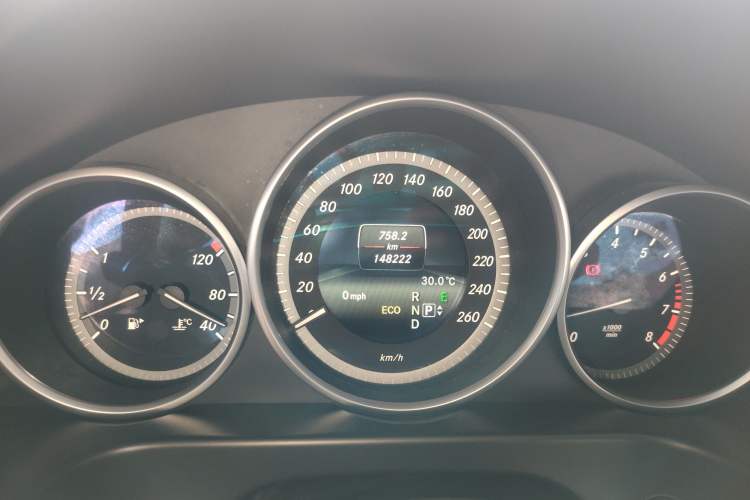 Used Mercedes-Benz E-Class 2015 Facelift E 200 L Instrument Cluster