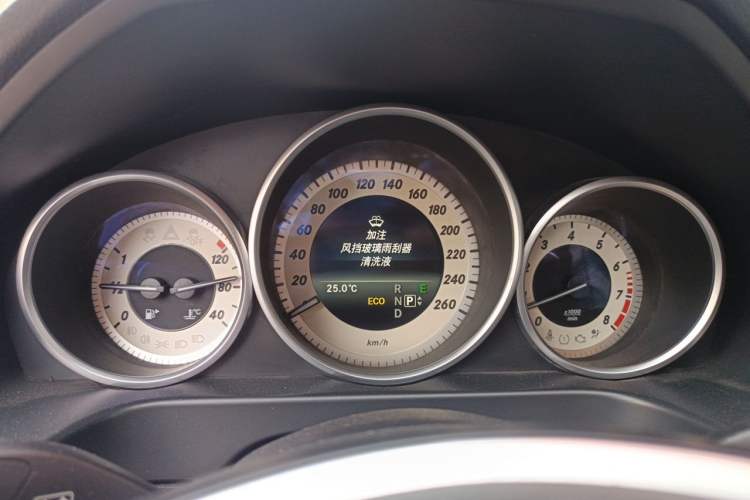 Used Mercedes-Benz E-Class 2015 E 260 L Sport Edition Instrument Cluster