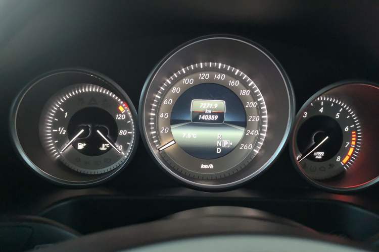 Used Mercedes-Benz E-Class 2015 Revised E 260 L Sporty and Stylish Edition Instrument Cluster