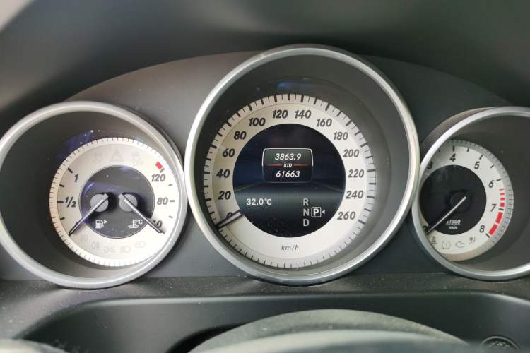 Used Mercedes-Benz E-Class 2015 Restyled E 260 L Sport Edition Instrument Cluster
