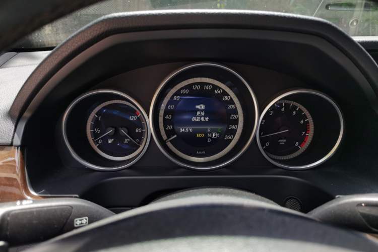 Used Mercedes-Benz E-Class 2015 Facelift E 200 L Instrument Cluster