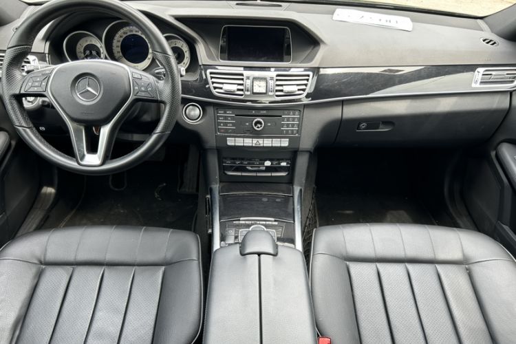 Used Mercedes-Benz E-Class 2015 Facelift E 200 L Sport Edition Interior 1