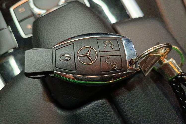 Used Mercedes-Benz E-Class 2015 Revised E 260 L Sporty and Stylish Edition Interior 1