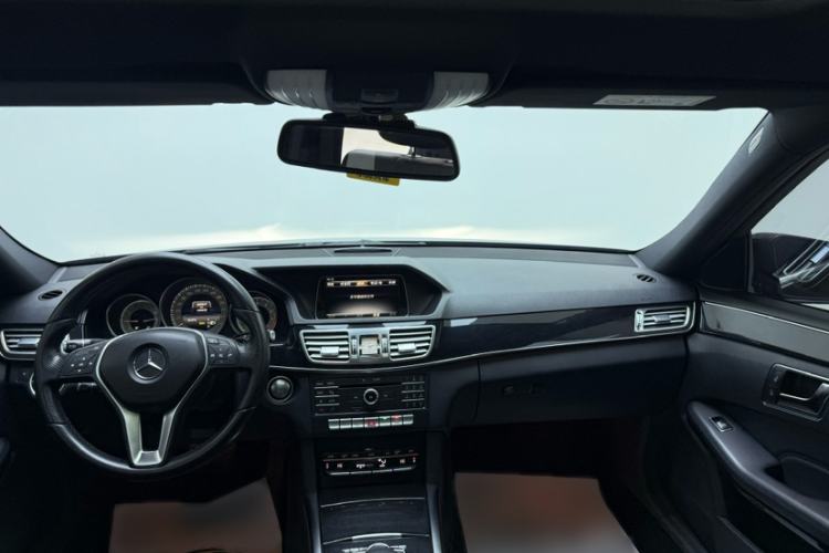 Used Mercedes-Benz E-Class 2015 Revised E 180 L Sport Edition Interior 1