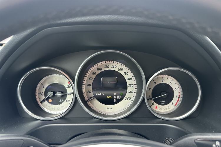 Used Mercedes-Benz E-Class 2015 Restyled E 260 L Sport Edition Interior 11