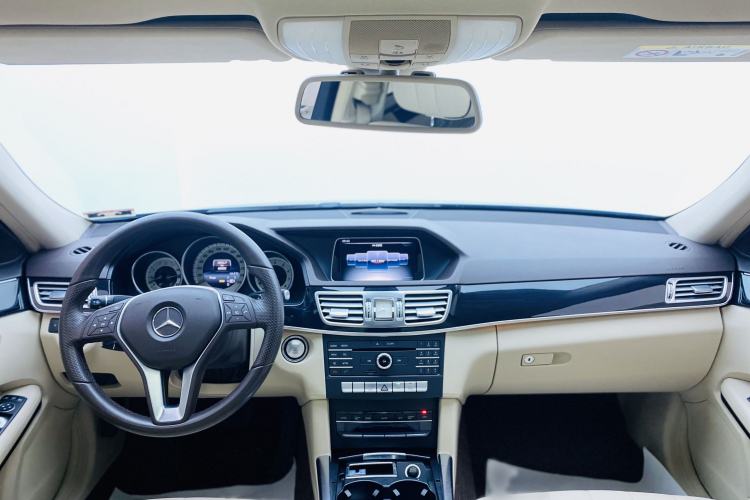 Used Mercedes-Benz E-Class 2015 Restyled E 260 L Sport Edition Interior 11