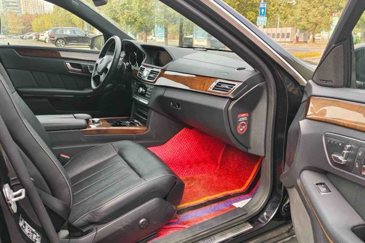 Used Mercedes-Benz E-Class 2015 E 400 L Hybrid Interior 2