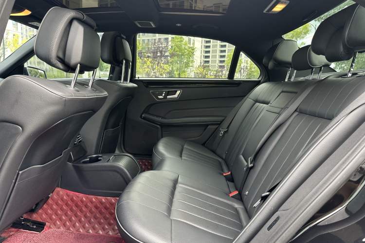 Used Mercedes-Benz E-Class 2015 Restyled E 260 L Sport Edition Interior 3
