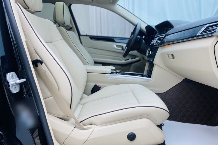 Used Mercedes-Benz E-Class 2015 Restyled E 260 L Sport Edition Interior 3