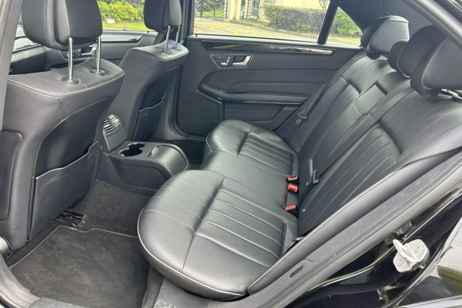 Used Mercedes-Benz E-Class 2015 Facelift E 200 L Sport Edition Interior 3
