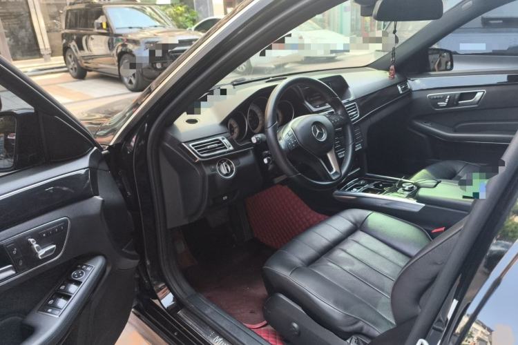 Used Mercedes-Benz E-Class 2015 Revised E 260 L Sporty and Stylish Edition Interior 3