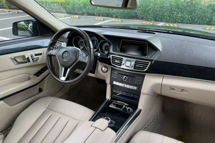 Used Mercedes-Benz E-Class 2015 Restyled E 260 L Sport Edition Interior 3