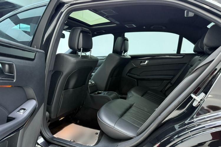 Used Mercedes-Benz E-Class 2015 Revised E 180 L Sport Edition Interior 3