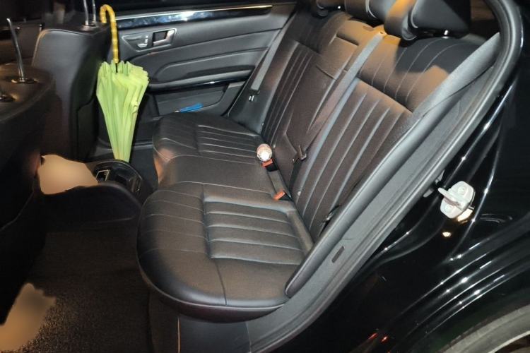 Used Mercedes-Benz E-Class 2015 Restyled E 260 L Sport Edition Interior 4