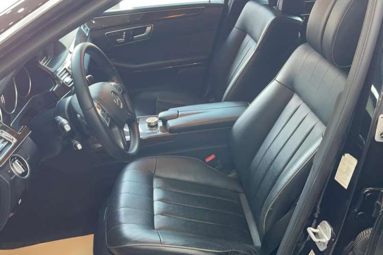 Used Mercedes-Benz E-Class 2015 E 400 L Hybrid Interior 6