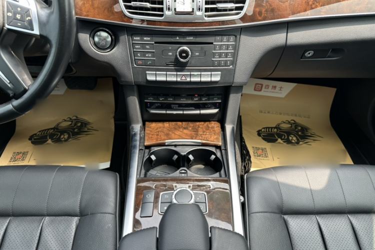 Used Mercedes-Benz E-Class 2015 Facelift E 200 L Interior 8