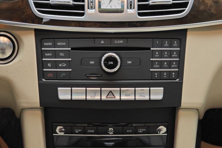 Used Mercedes-Benz E-Class 2015 Revised E 260 L Interior 8