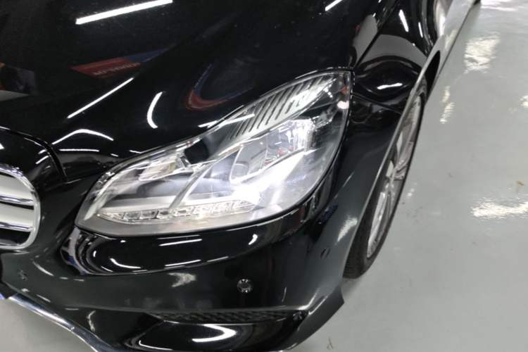 Used Mercedes-Benz E-Class 2015 E 260 L Sport & Fashion Model Left Front Headlight