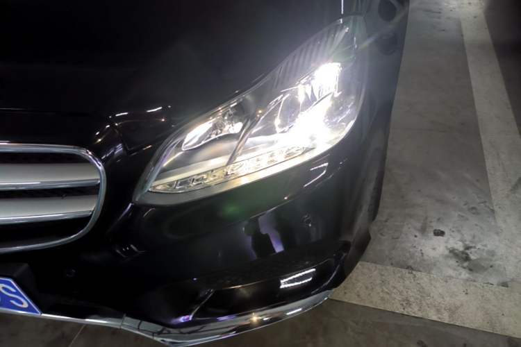 Used Mercedes-Benz E-Class 2015 Restyled E 260 L Sport Edition Left Front Headlight