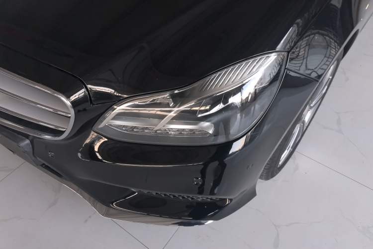 Used Mercedes-Benz E-Class 2015 Revised E 260 L Sporty and Stylish Edition Left Front Headlight