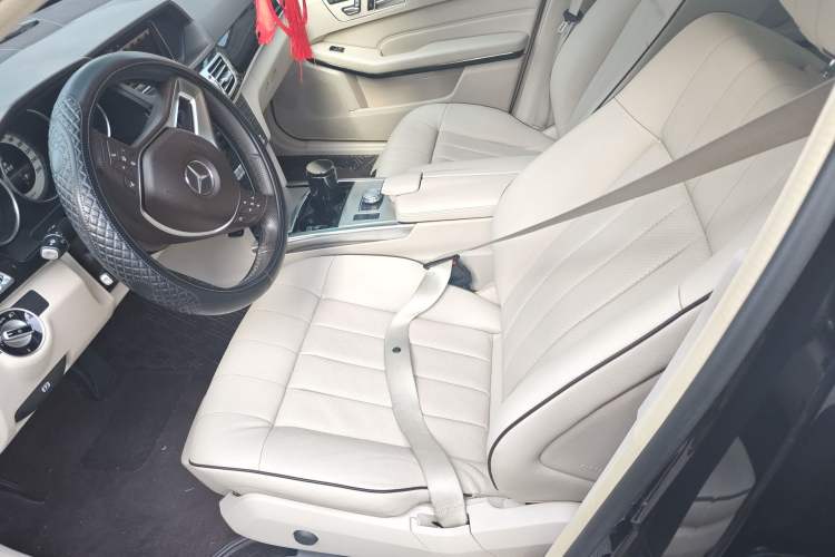 Used Mercedes-Benz E-Class 2015 E 260 L Sport & Fashion Model Left Front Seat