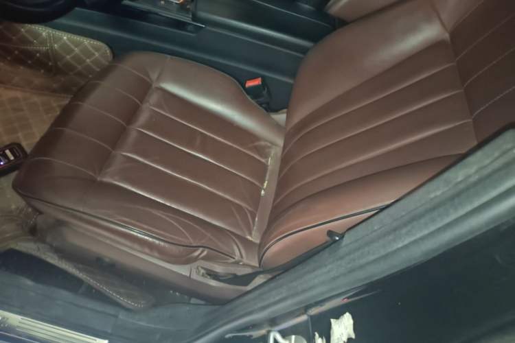 Used Mercedes-Benz E-Class 2015 E 260 L Sport Luxury Model Left Front Seat