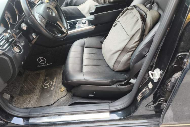 Used Mercedes-Benz E-Class 2015 Revised E 180 L Sport Edition Left Front Seat