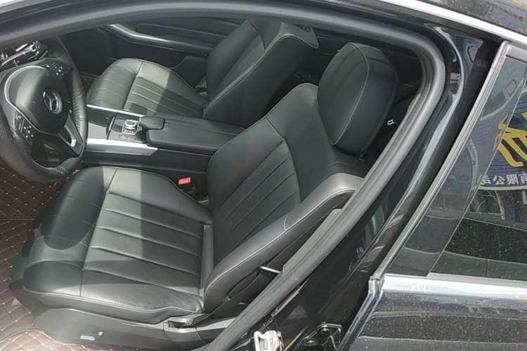 Used Mercedes-Benz E-Class 2015 Revised E 180 L Sport Edition Left Front Seat