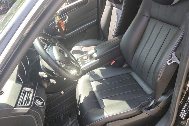 Used Mercedes-Benz E-Class 2015 E 260 L Sport & Fashion Model Left Front Seat