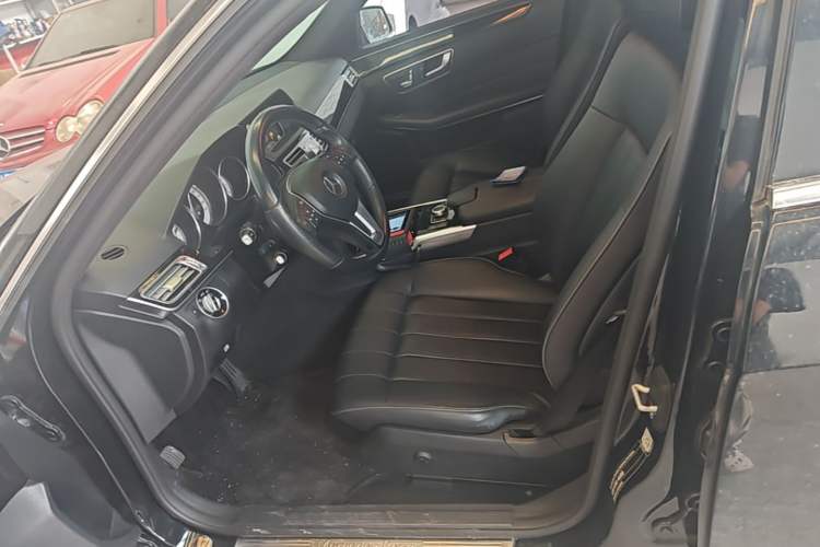 Used Mercedes-Benz E-Class 2015 Revised E 260 L Sporty and Stylish Edition Left Front Seat