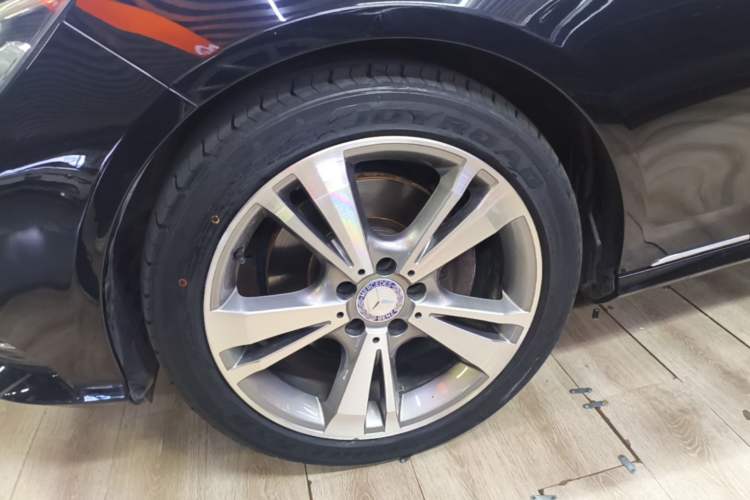 Used Mercedes-Benz E-Class 2015 E 320 L Left Front Wheel Hub