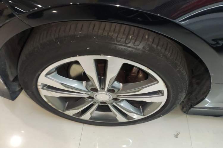 Used Mercedes-Benz E-Class 2015 Restyled E 260 L Sport Edition Left Front Wheel Hub
