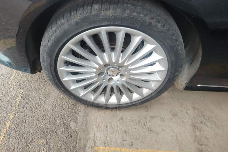 Used Mercedes-Benz E-Class 2015 Facelift E 200 L Left Front Wheel Hub