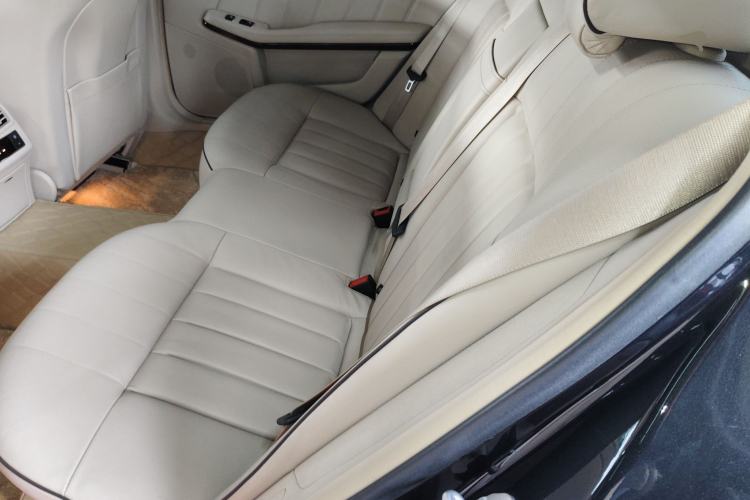 Used Mercedes-Benz E-Class 2015 E 320 L 4MATIC Left Rear Seat