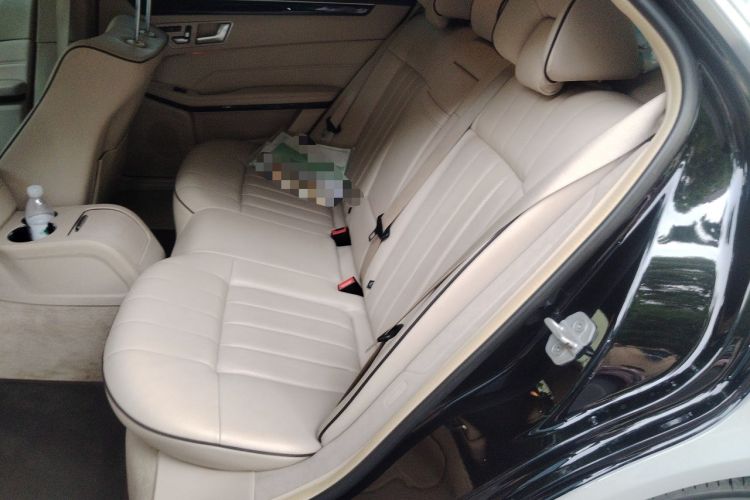 Used Mercedes-Benz E-Class 2015 Revised E 260 L Sporty and Stylish Edition Left Rear Seat