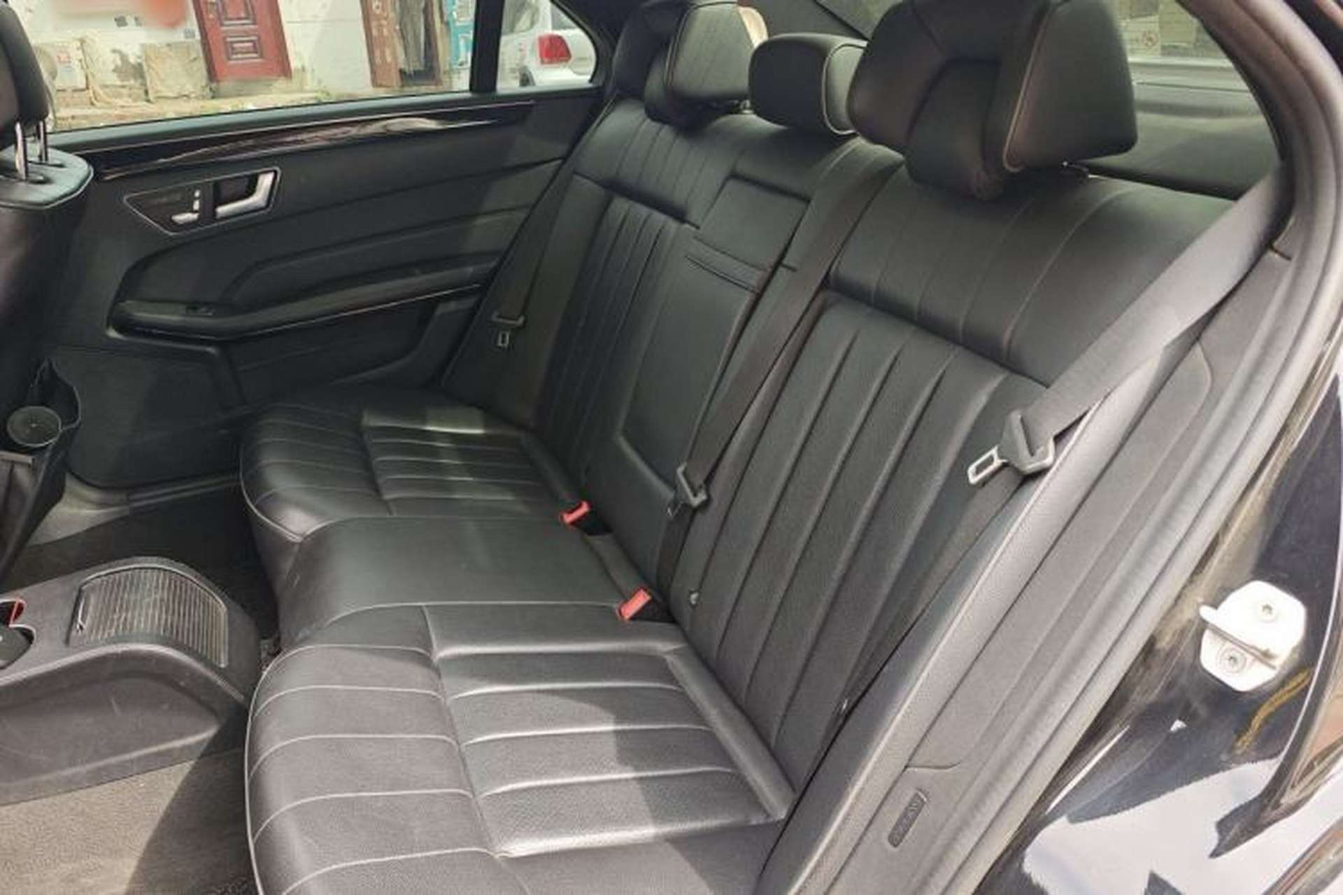 Used Mercedes-Benz E-Class 2015 E 260 L Sport & Fashion Model Left Rear Seat