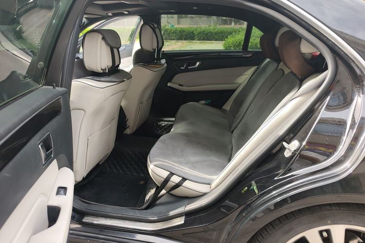 Used Mercedes-Benz E-Class 2015 E 260 L Sport & Fashion Model Left Rear Seat