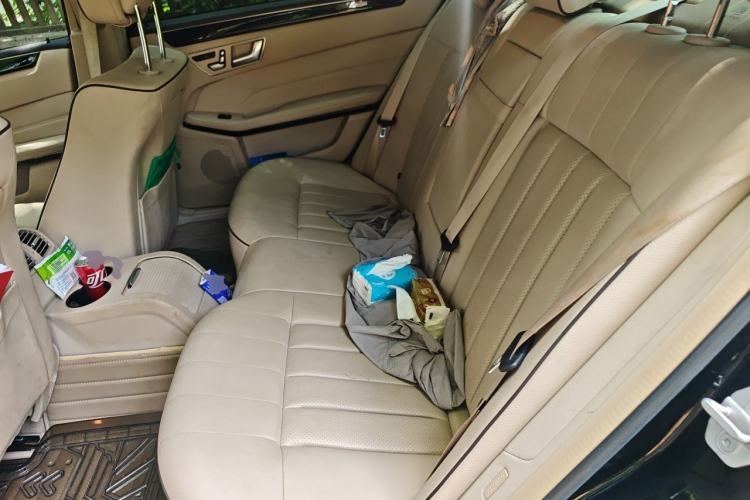 Used Mercedes-Benz E-Class 2015 E 260 L Sport & Fashion Model Left Rear Seat