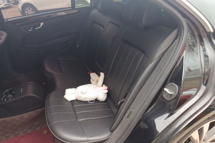 Used Mercedes-Benz E-Class 2015 E 260 L Sport Edition Left Rear Seat