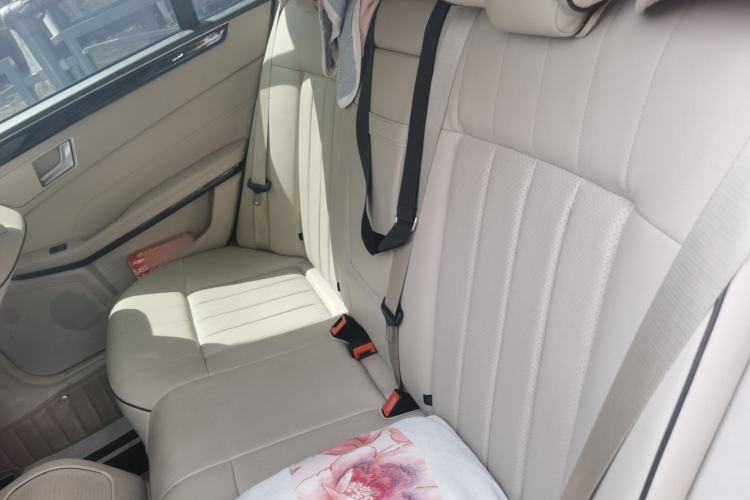 Used Mercedes-Benz E-Class 2015 Revised E 180 L Sport Edition Left Rear Seat