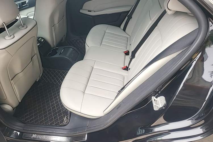 Used Mercedes-Benz E-Class 2015 E 260 L Sport Edition Left Rear Seat
