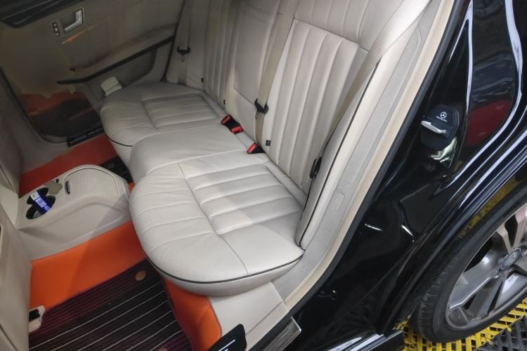 Used Mercedes-Benz E-Class 2015 E 320 L 4MATIC Left Rear Seat