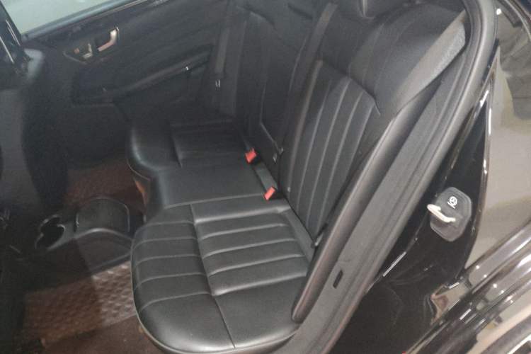 Used Mercedes-Benz E-Class 2015 Facelift E 200 L Sport Edition Left Rear Seat