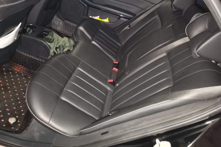 Used Mercedes-Benz E-Class 2015 Restyled E 260 L Sport Edition Left Rear Seat