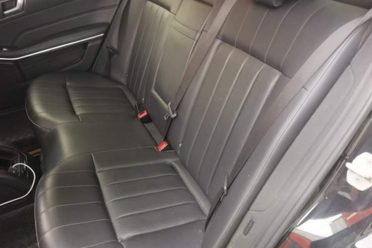 Used Mercedes-Benz E-Class 2015 E 200 L Left Rear Seat