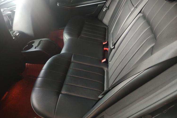 Used Mercedes-Benz E-Class 2015 Facelift E 200 L Left Rear Seat