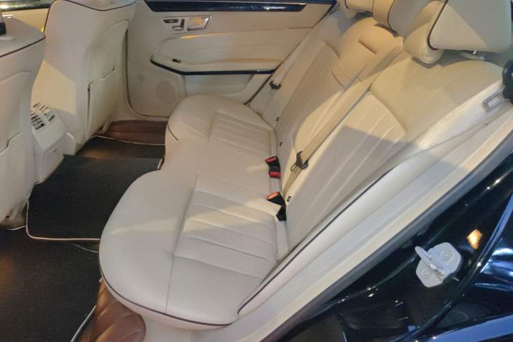 Used Mercedes-Benz E-Class 2015 E 260 L Sport Edition Left Rear Seat